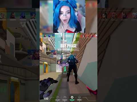 Showing Neon my Neon Movement 😂